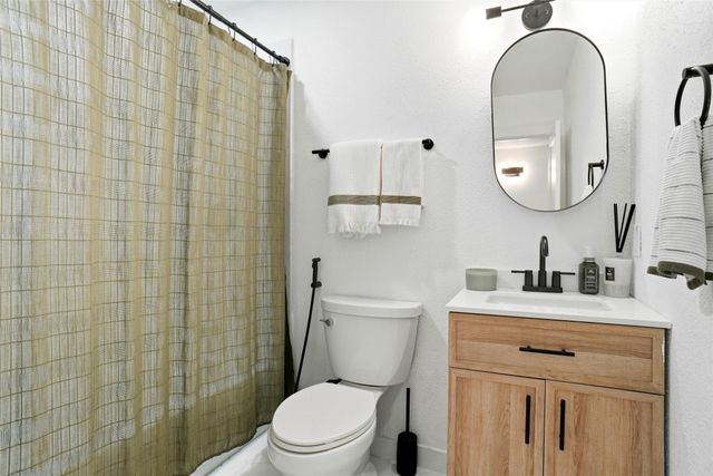 1820 Castille Drive, Carrollton, TX 75007