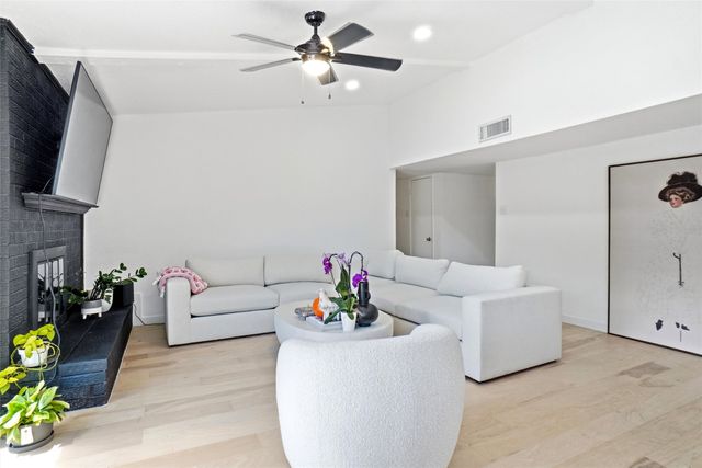 1820 Castille Drive, Carrollton, TX 75007