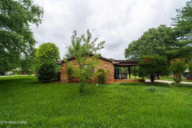 405 Dogleg Drive, Livingston, TN 38570