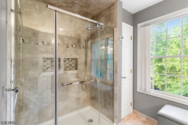 20 Crestview Ln, Sparta Twp., NJ 07871