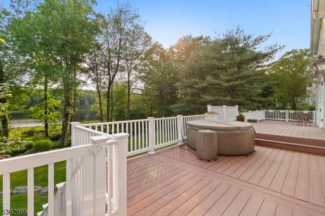 20 Crestview Ln, Sparta Twp., NJ 07871