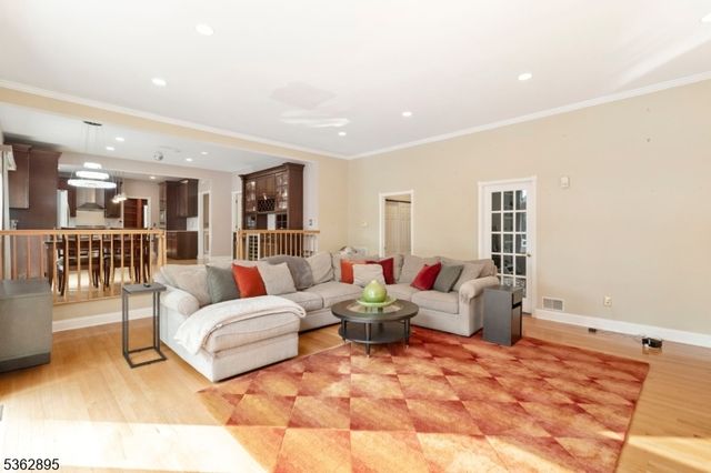 20 Crestview Ln, Sparta Twp., NJ 07871