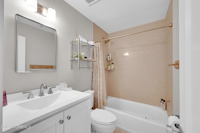 51 Wyckham Road, Spring Lake Heights, NJ 07762