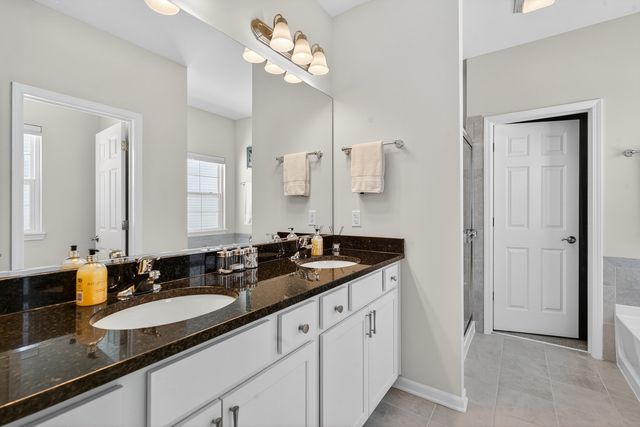 429 Fairway Lane, Sycamore, IL 60178