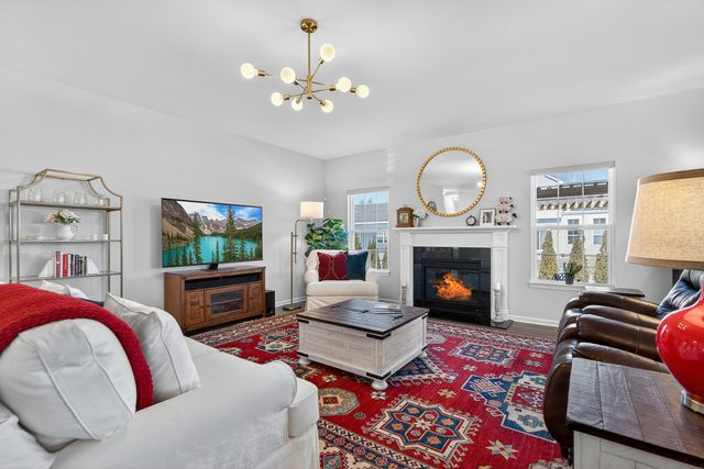 429 Fairway Lane, Sycamore, IL 60178