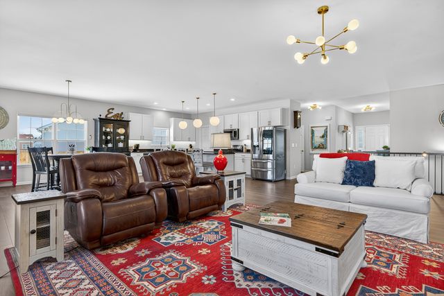 429 Fairway Lane, Sycamore, IL 60178