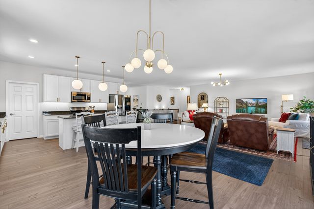 429 Fairway Lane, Sycamore, IL 60178