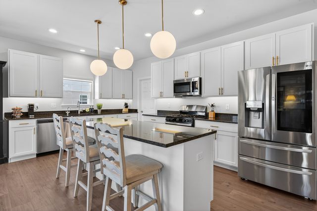 429 Fairway Lane, Sycamore, IL 60178