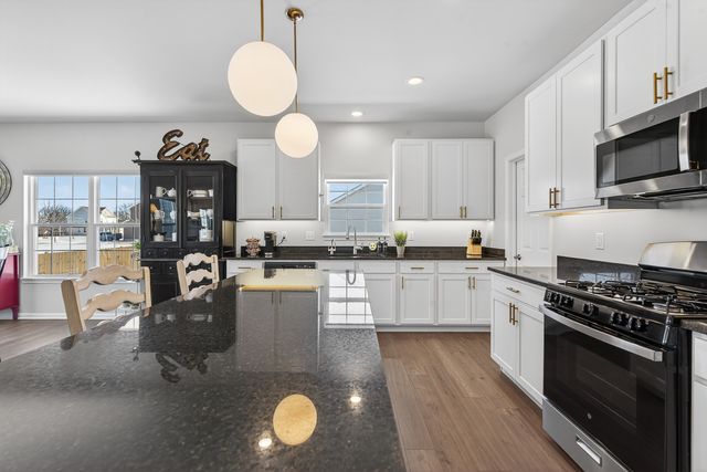 429 Fairway Lane, Sycamore, IL 60178