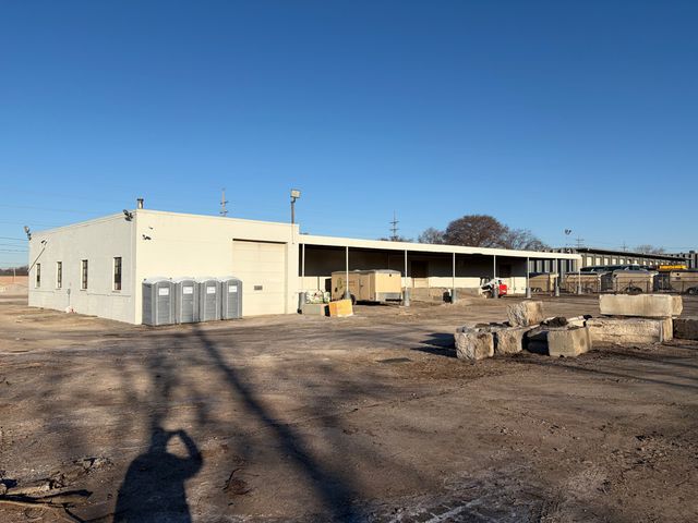 1285 Aurora Avenue, Aurora, IL 60505