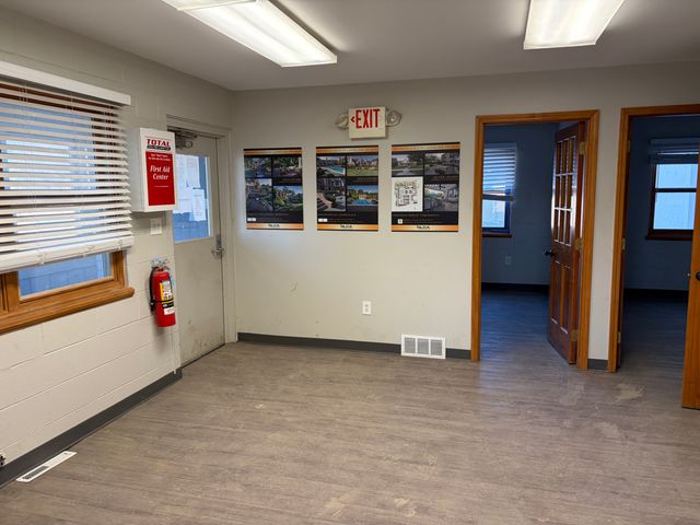 1285 Aurora Avenue, Aurora, IL 60505