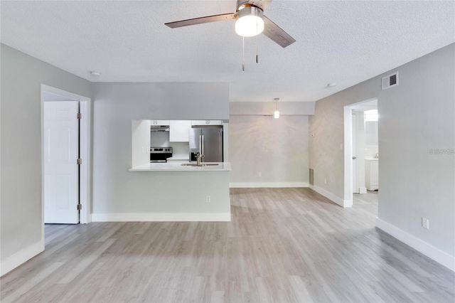 8718 MALLARD RESERVE DRIVE 101, Tampa, FL 33614