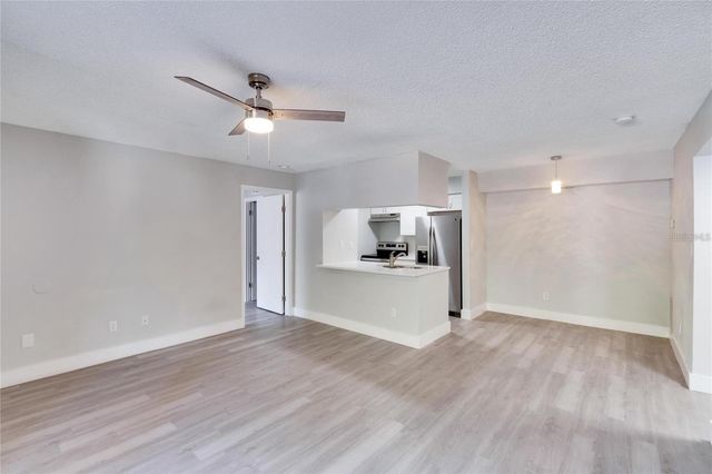 8718 MALLARD RESERVE DRIVE 101, Tampa, FL 33614