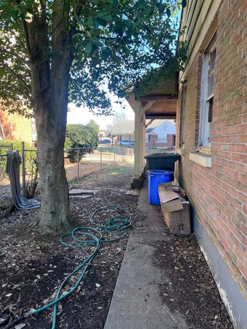 1297 AUBRA RD, Memphis, TN 38111