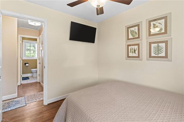 720 Nickoles LN, Norfolk, VA 23513