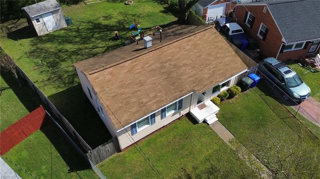720 Nickoles LN, Norfolk, VA 23513