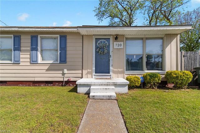 720 Nickoles LN, Norfolk, VA 23513