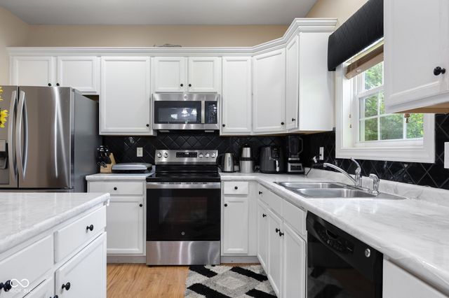 5836 Monticello Square Lane, Indianapolis, IN 46234