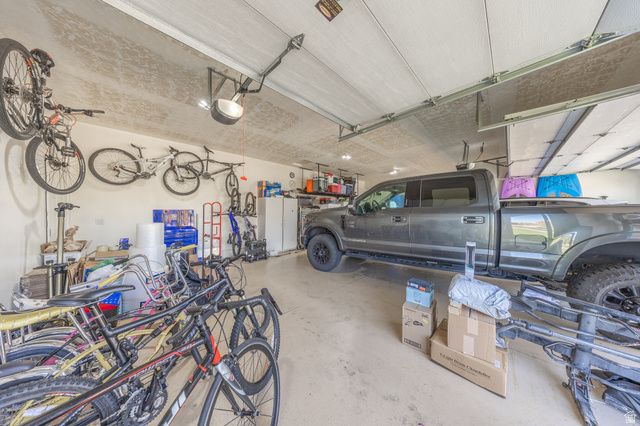1670 N 1350 W, Farr West, UT 84404