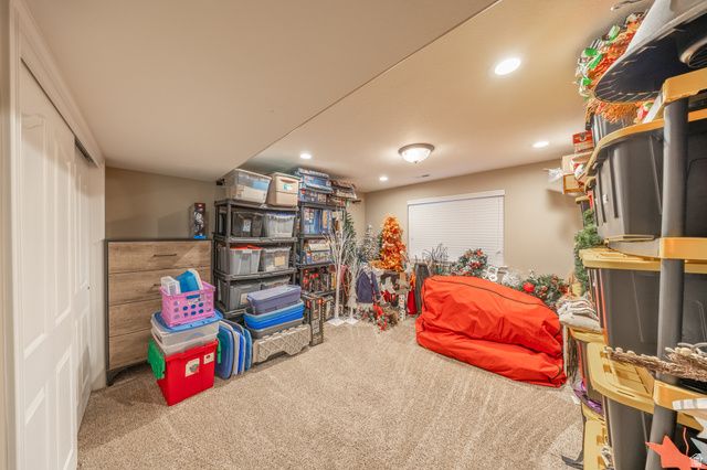 1670 N 1350 W, Farr West, UT 84404