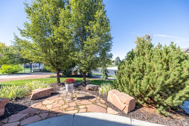 1670 N 1350 W, Farr West, UT 84404
