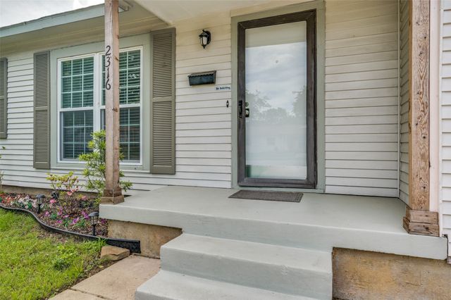 2316 Cunningham Street, Irving, TX 75062