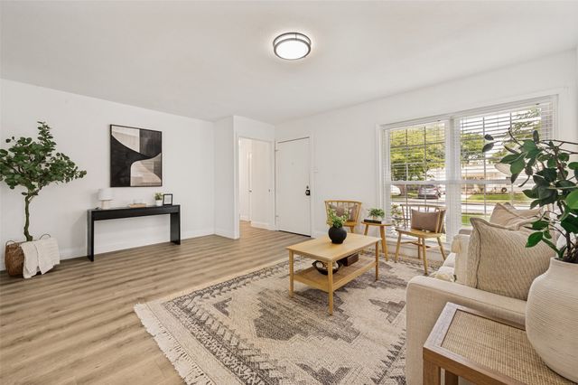 2316 Cunningham Street, Irving, TX 75062