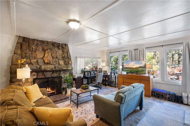 1461 Betty Street, Wrightwood, CA 92397