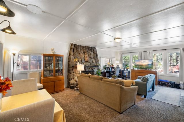 1461 Betty Street, Wrightwood, CA 92397