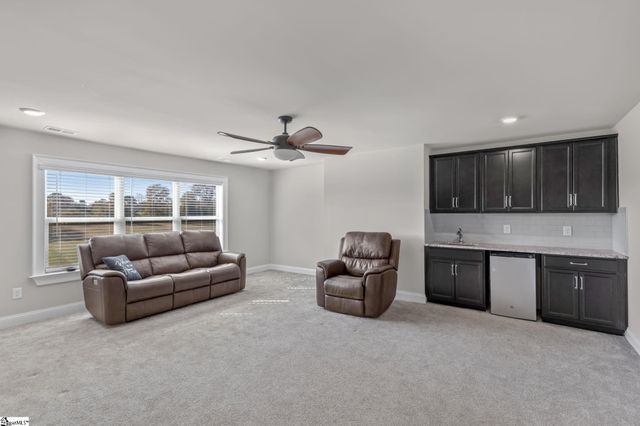 1020 Omega Farms Lane, Williamston, SC 29697