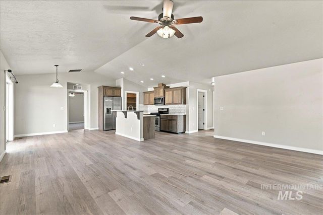 394 W Aspen Ct., Middleton, ID 83644