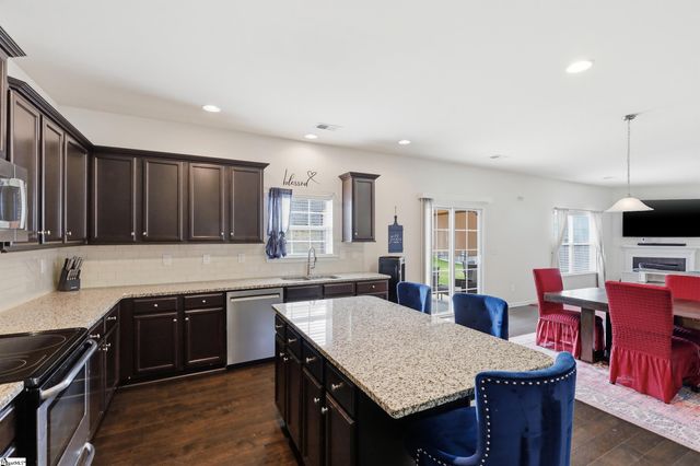 113 Hartwood Lake Lane, Greer, SC 29650