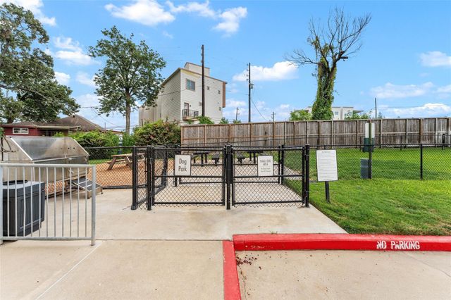 5925 Almeda Road 12711, Houston, TX 77004