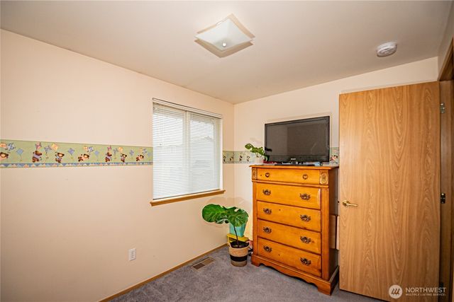 8135 NE Harrington Lane, Moses Lake, WA 98837