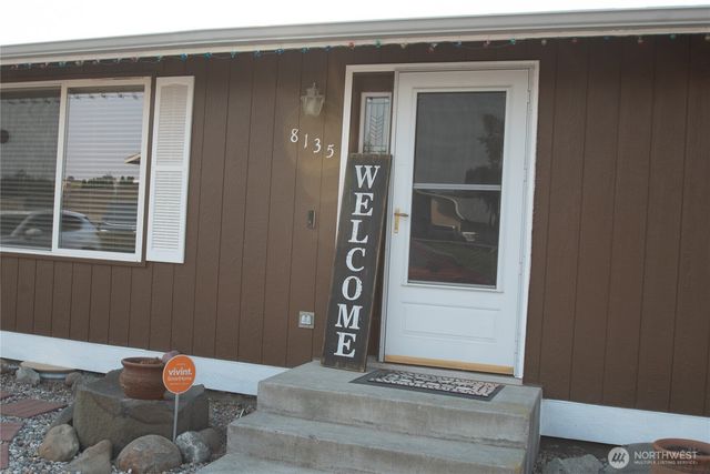 8135 NE Harrington Lane, Moses Lake, WA 98837