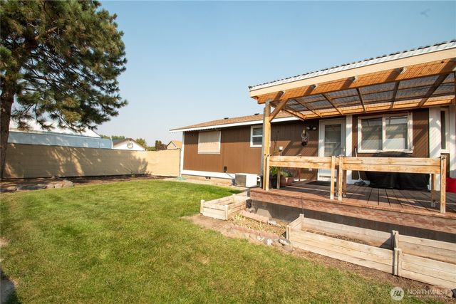 8135 NE Harrington Lane, Moses Lake, WA 98837