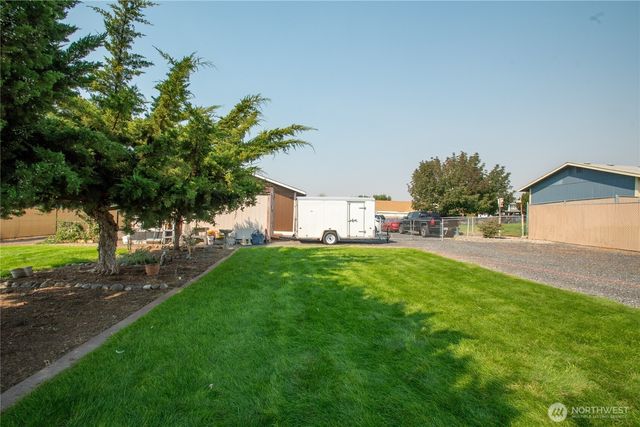 8135 NE Harrington Lane, Moses Lake, WA 98837