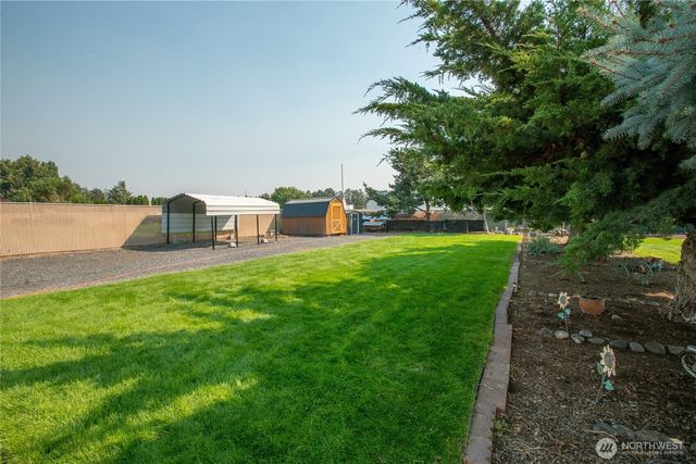 8135 NE Harrington Lane, Moses Lake, WA 98837