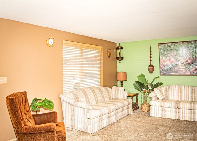 8135 NE Harrington Lane, Moses Lake, WA 98837