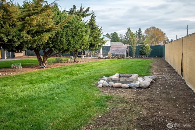 8135 NE Harrington Lane, Moses Lake, WA 98837