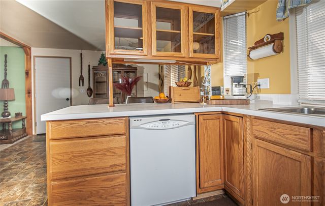 8135 NE Harrington Lane, Moses Lake, WA 98837