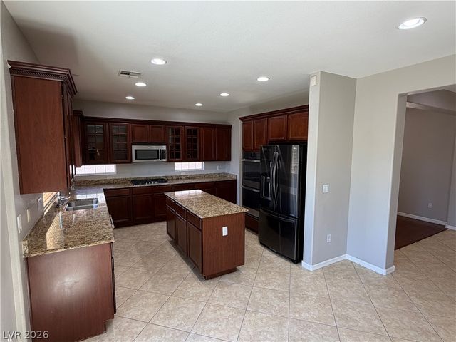 12141 Capilla Real Avenue, Las Vegas, NV 89138