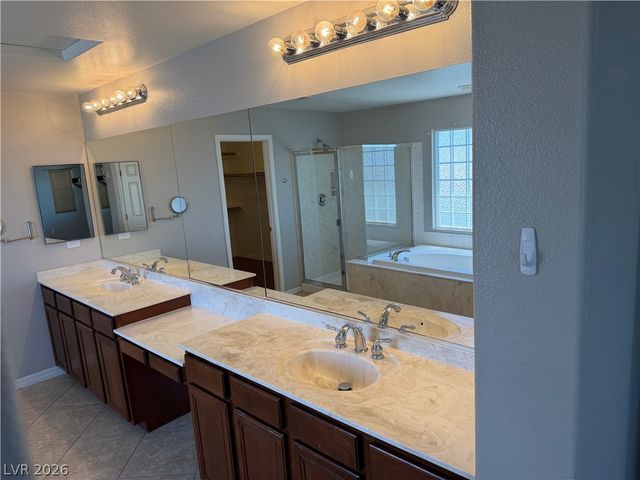 12141 Capilla Real Avenue, Las Vegas, NV 89138