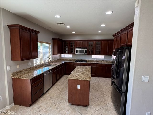12141 Capilla Real Avenue, Las Vegas, NV 89138