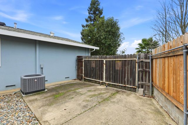 5945 Deary Way, Orangevale, CA 95662