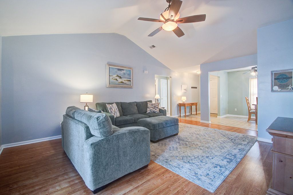 Image 11 of property listing at 106 Mcgrady Drive, Ladson, SC 29456