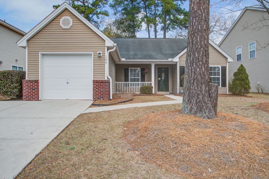 Image 3 of property listing at 106 Mcgrady Drive, Ladson, SC 29456
