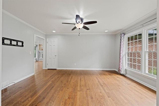 10616 Oak Street, Kansas City, MO 64114