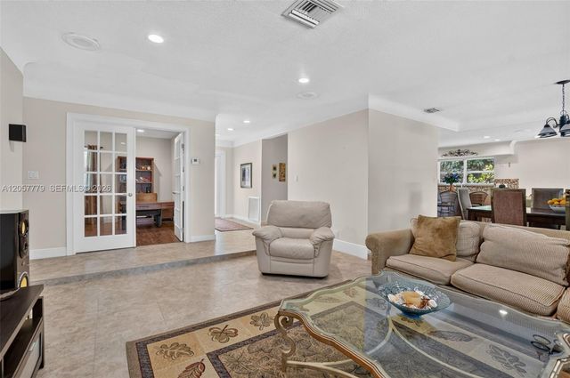 731 NW 4th Ct, Boca Raton, FL 33432