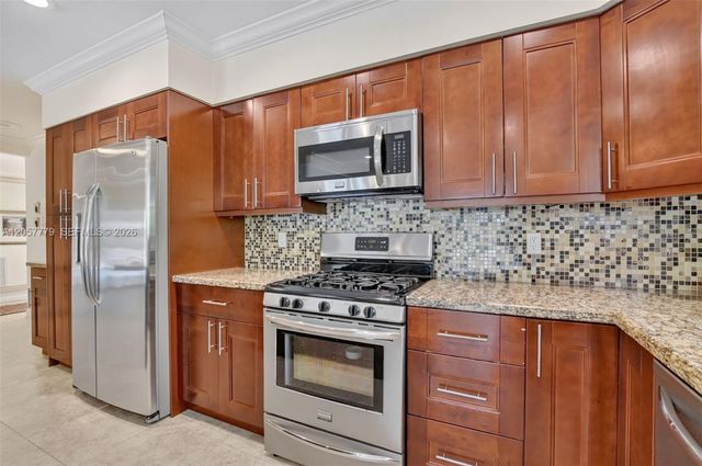 731 NW 4th Ct, Boca Raton, FL 33432